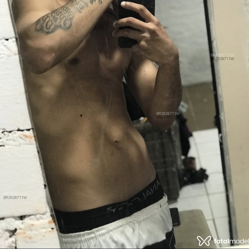 Acompanhante João Pedro - Feed