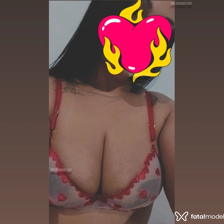 Acompanhante Melli - Feed