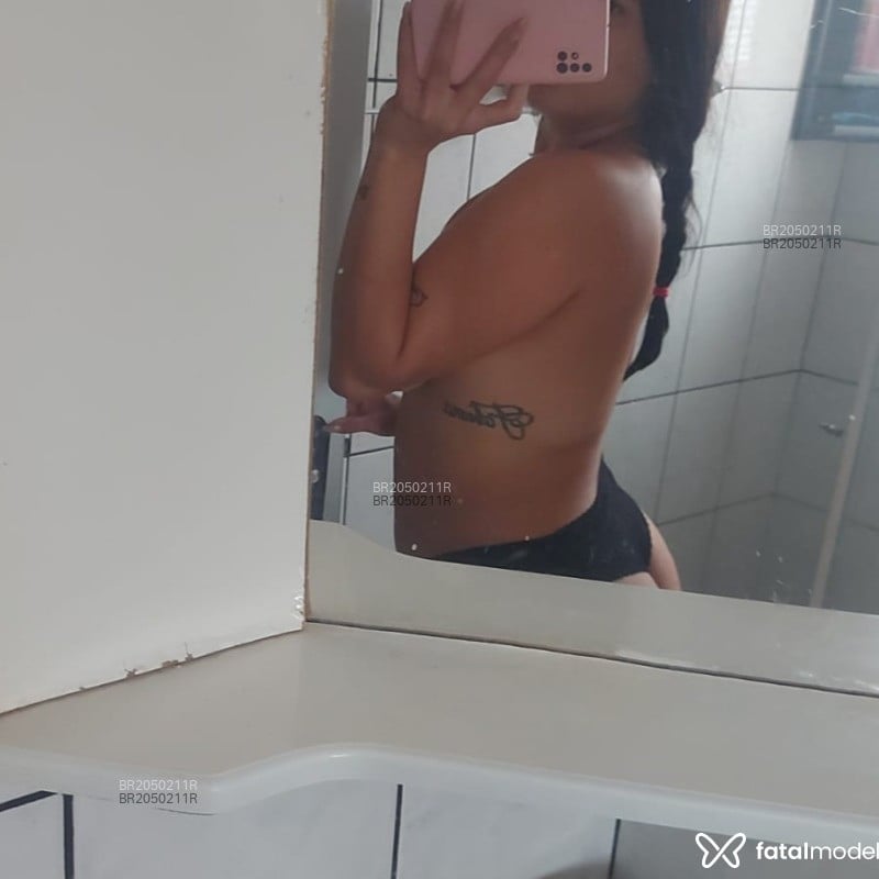 Acompanhante Gabi - Feed