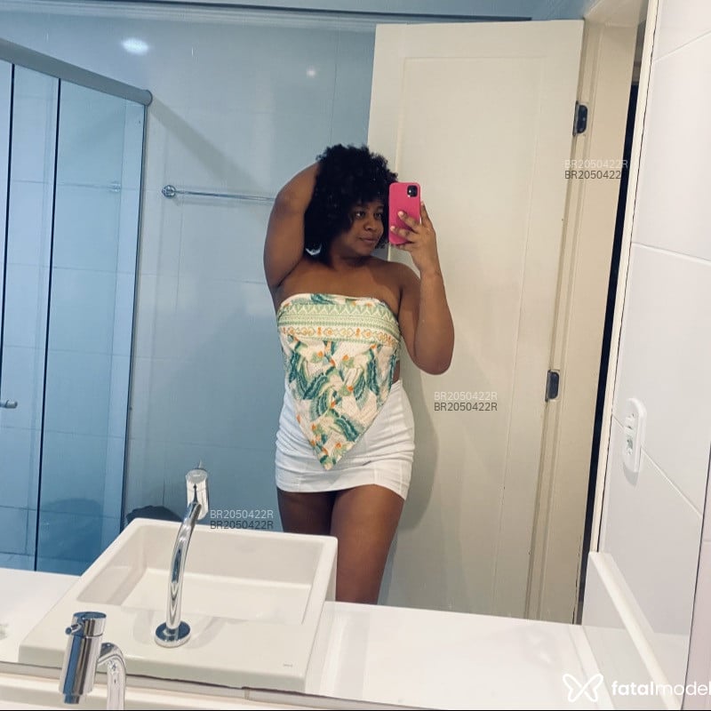 Acompanhante Preta - Feed