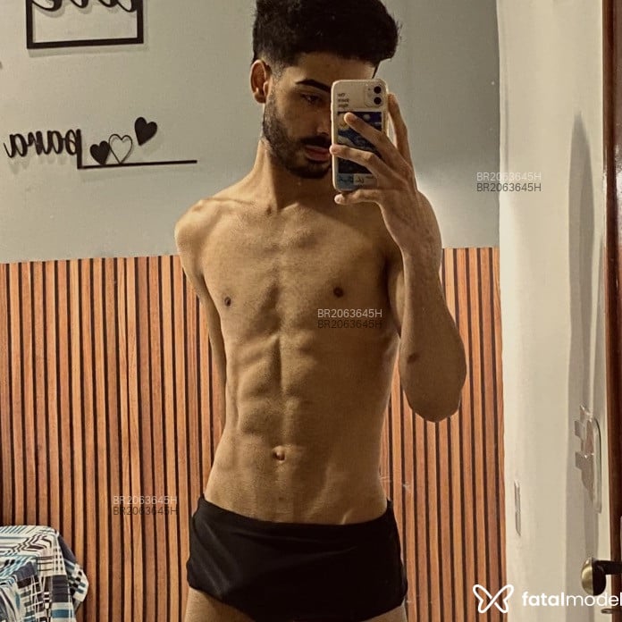 Acompanhante Estevan - Feed