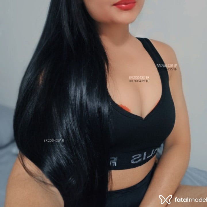 Acompanhante Pietra - Feed