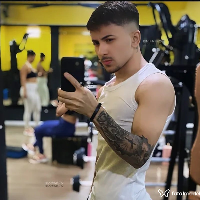 Acompanhante Luiz Gonçalves - Feed