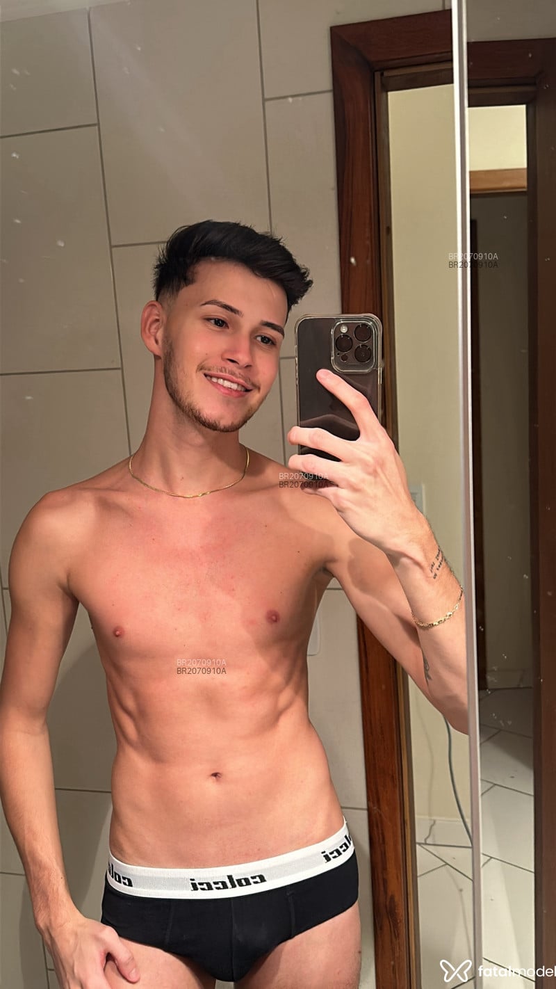 Acompanhante Matheus - Feed