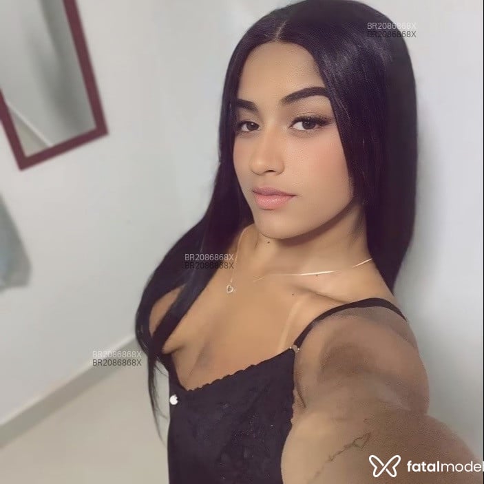Acompanhante Emilly - Feed
