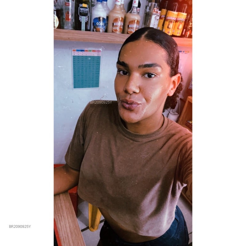 Acompanhante Lavinia - Feed