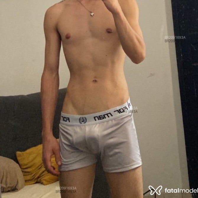 Acompanhante Thony - Feed
