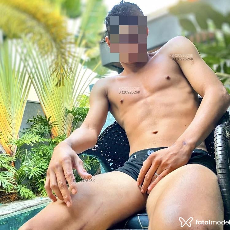 Acompanhante Gabriel - Feed