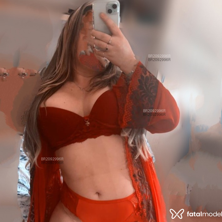 Mary, acompanhante em Brasília