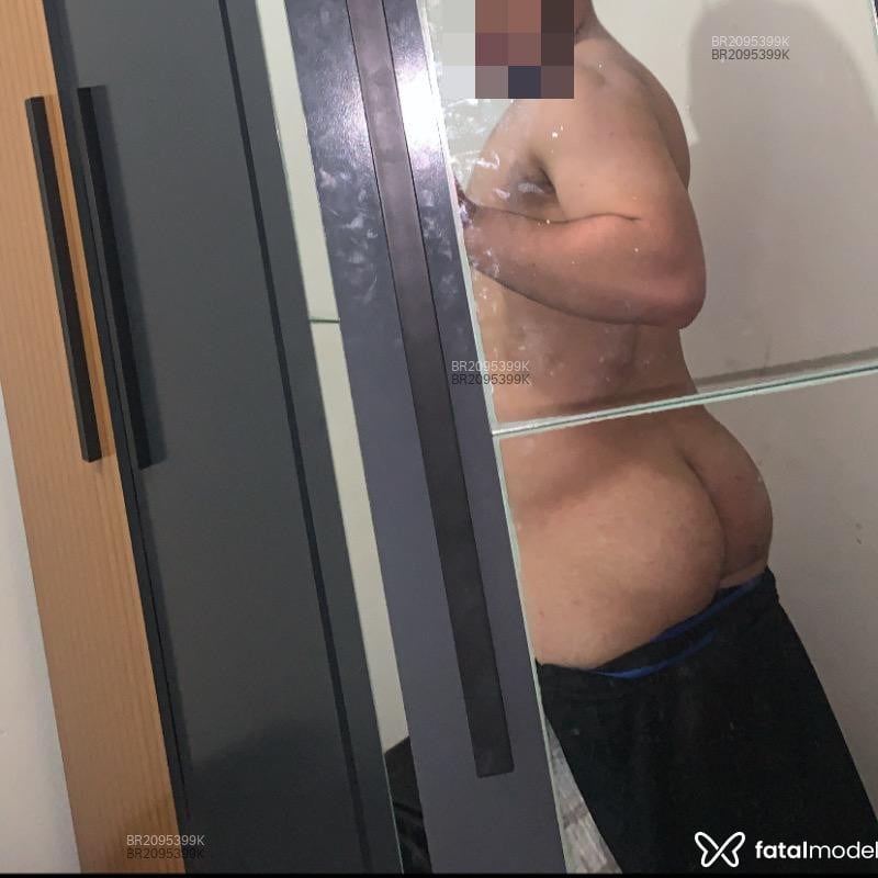 Acompanhante Lipe Ferreira - Feed