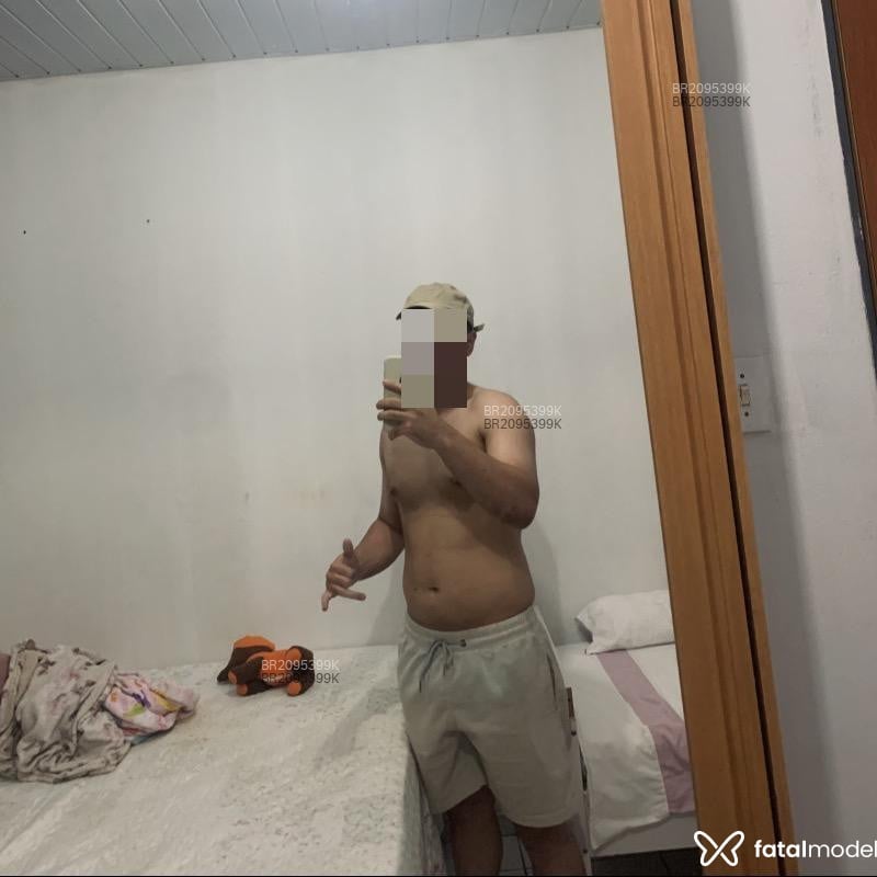 Acompanhante Lipe Ferreira - Feed