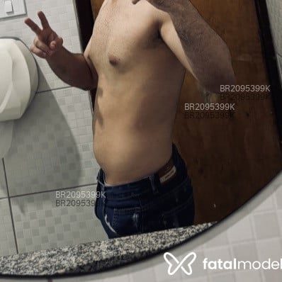 Acompanhante Lipe Ferreira - Feed