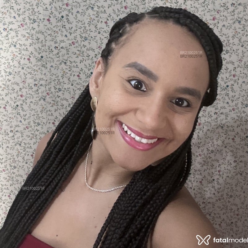 Acompanhante Maria - Feed