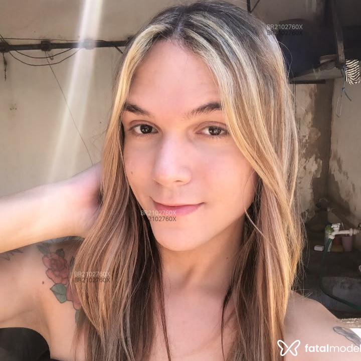 Acompanhante Jullyloirinha - Feed