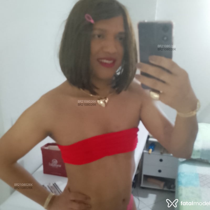 Acompanhante Josii - Feed
