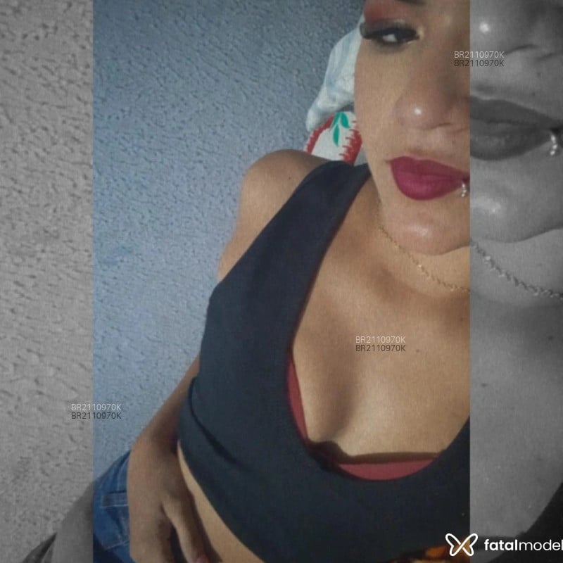 Acompanhante Shakira - Feed