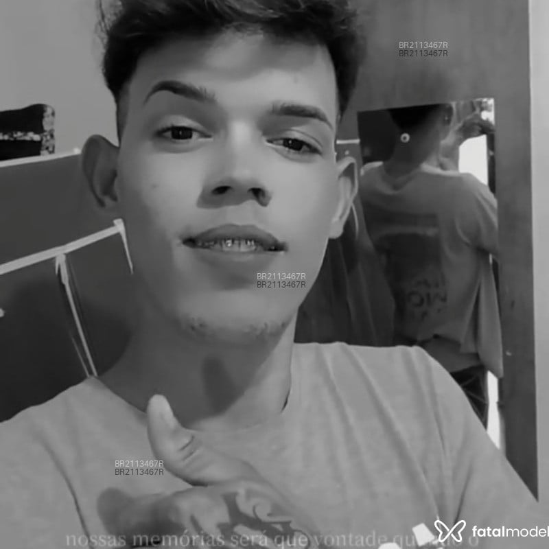 Acompanhante Vitor Melo - Feed