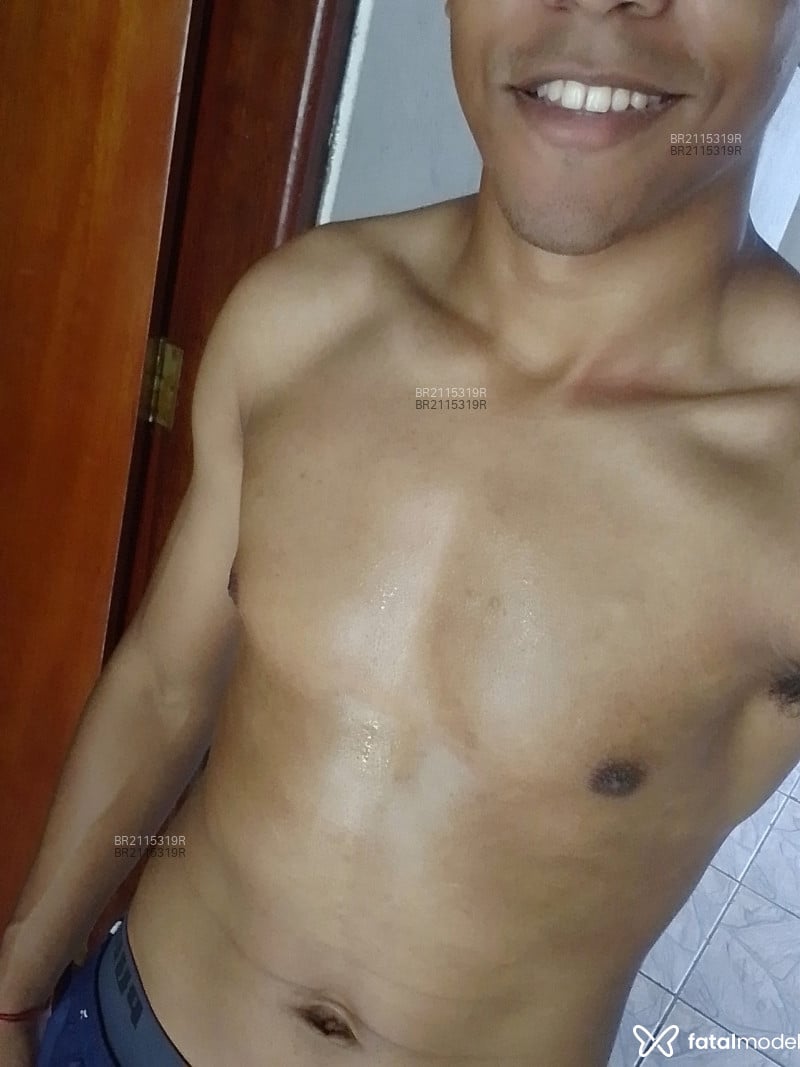 Acompanhante Higor - Feed