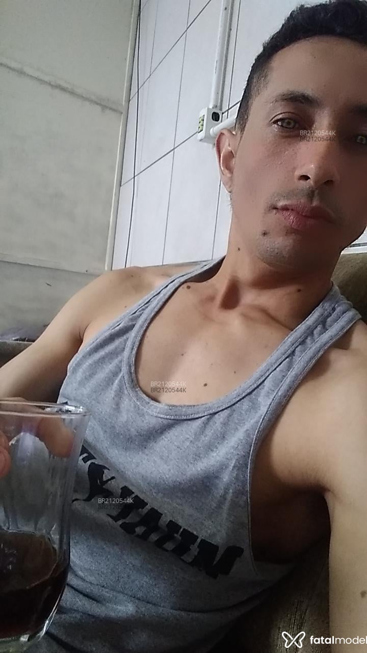 Acompanhante Henrique - Feed