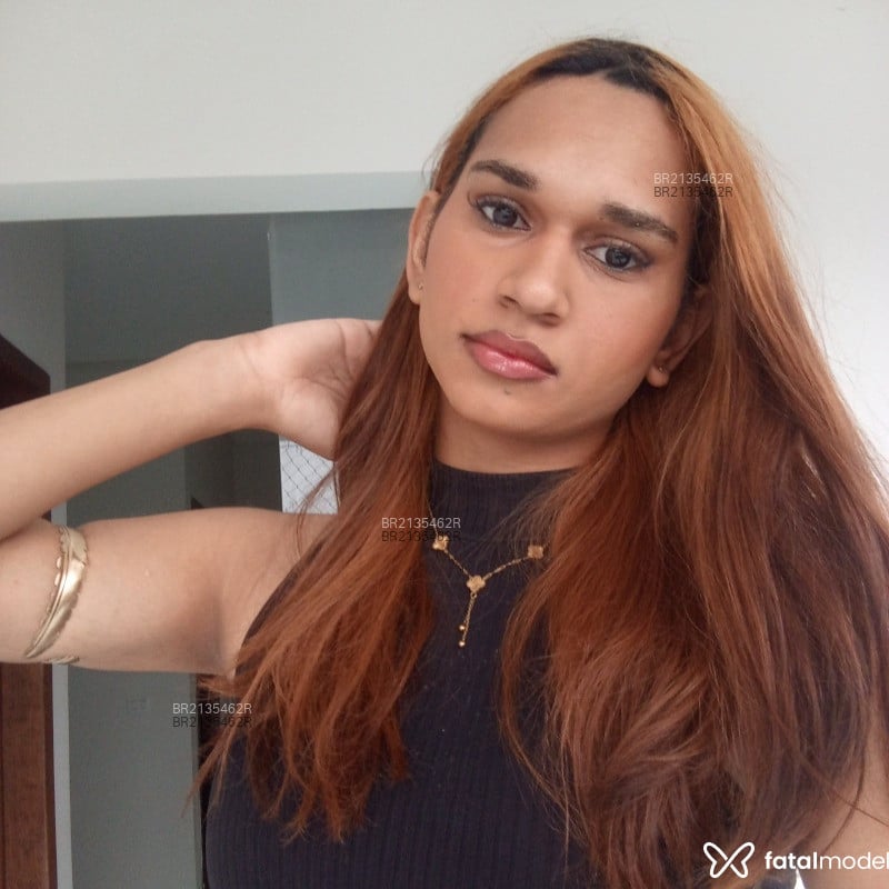 Acompanhante Maria - Feed