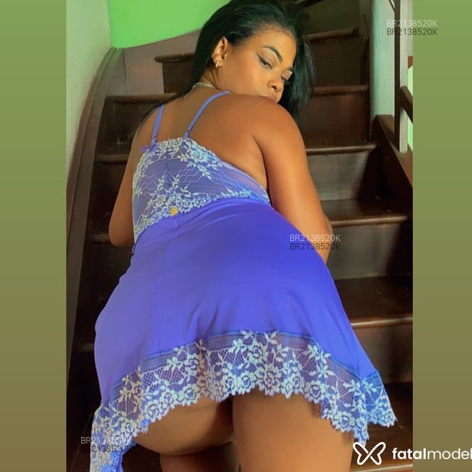 Acompanhante Regiane Oliver - Feed