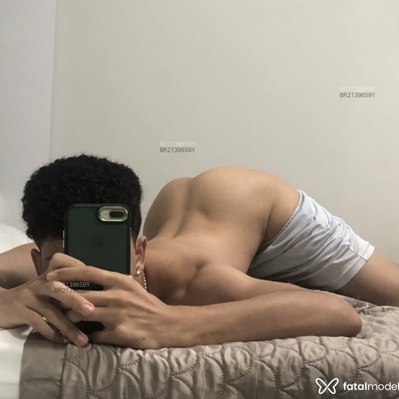 Acompanhante Niel - Feed
