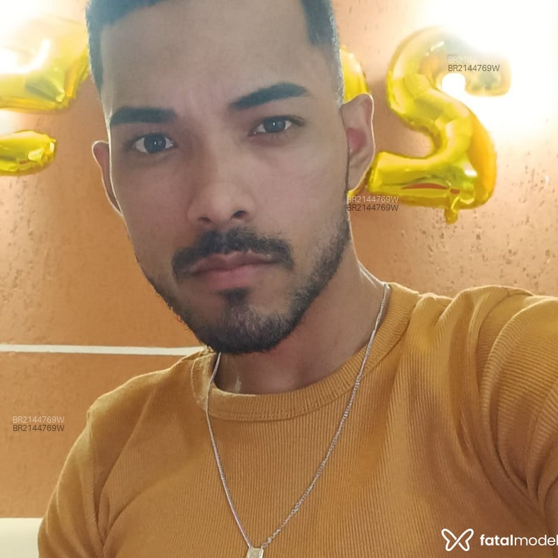Acompanhante Josue - Feed