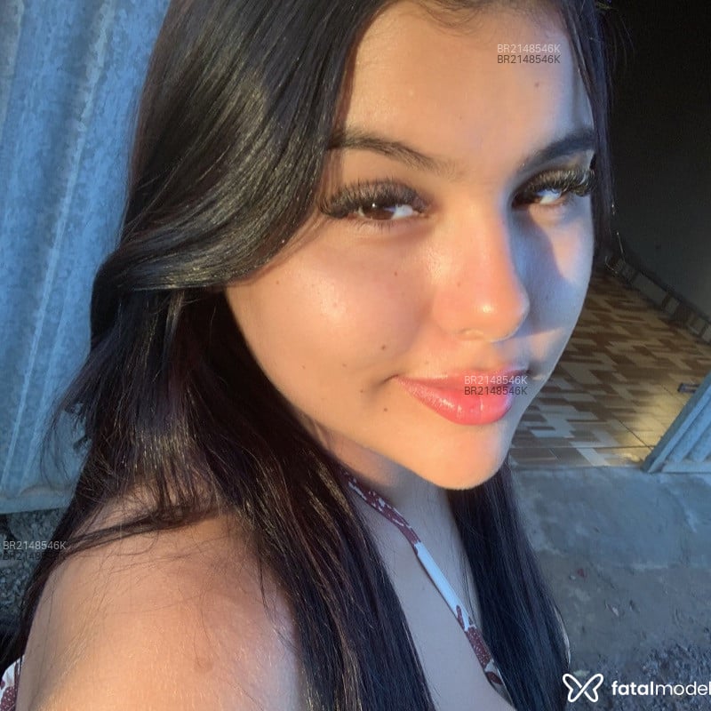 Acompanhante Mell - Feed