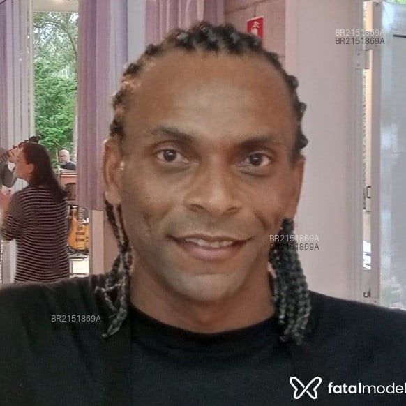 Acompanhante Neguchurrass - Feed