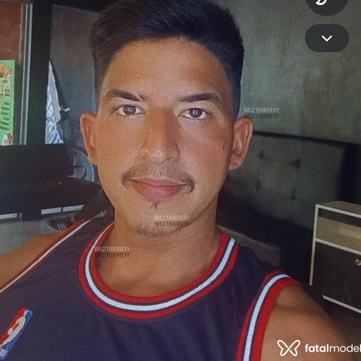 Acompanhante Gustavo - Feed