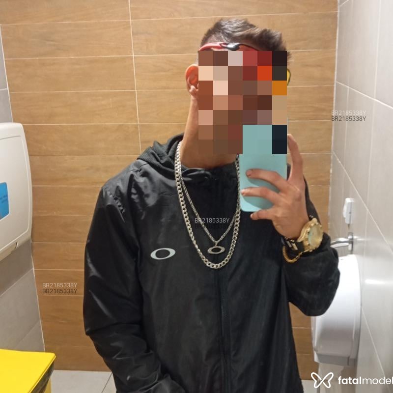 Acompanhante Leandro - Feed