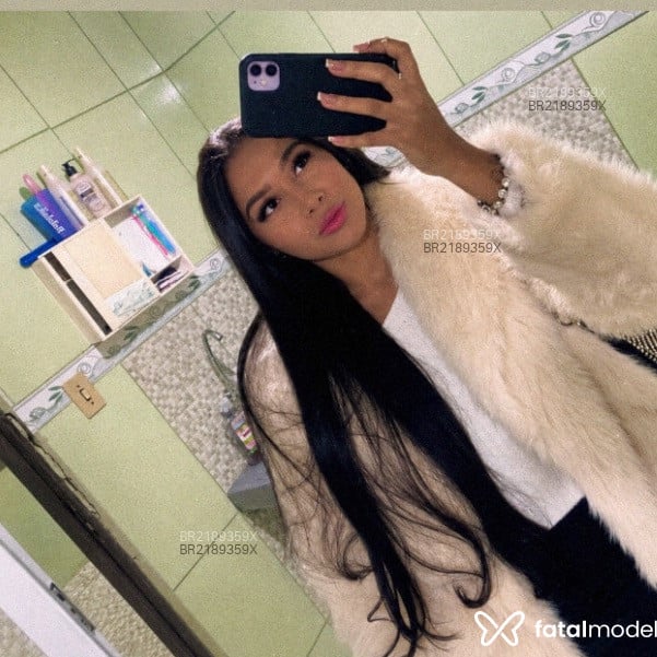 Acompanhante Lara Tavares - Feed
