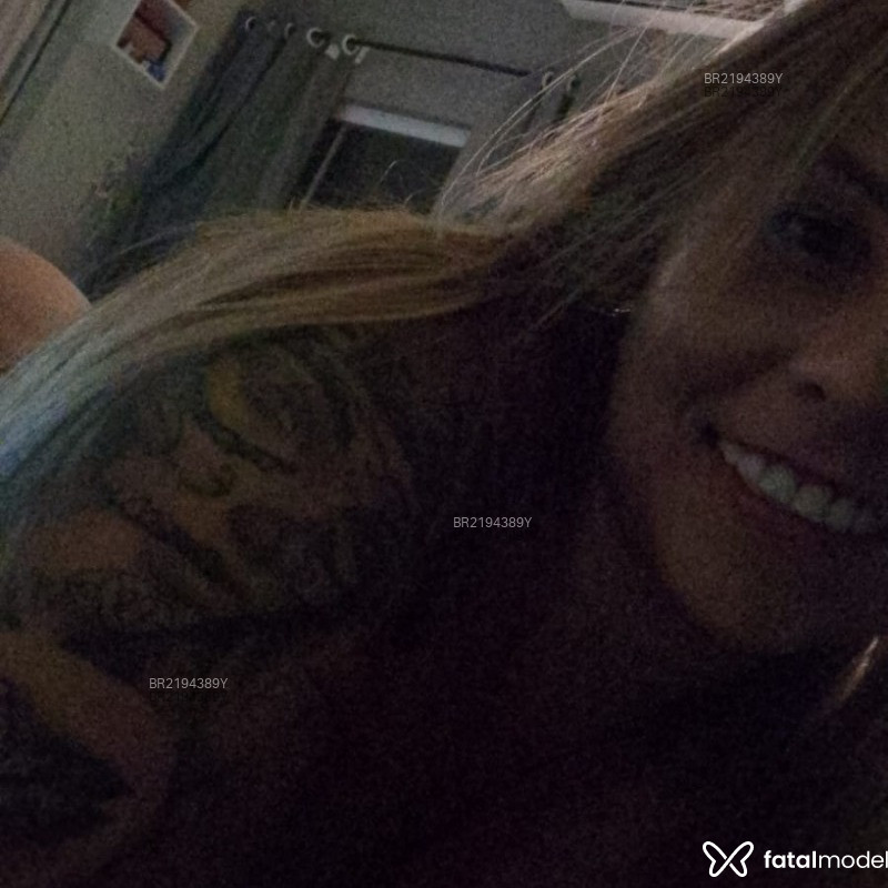 Acompanhante Luiza - Feed