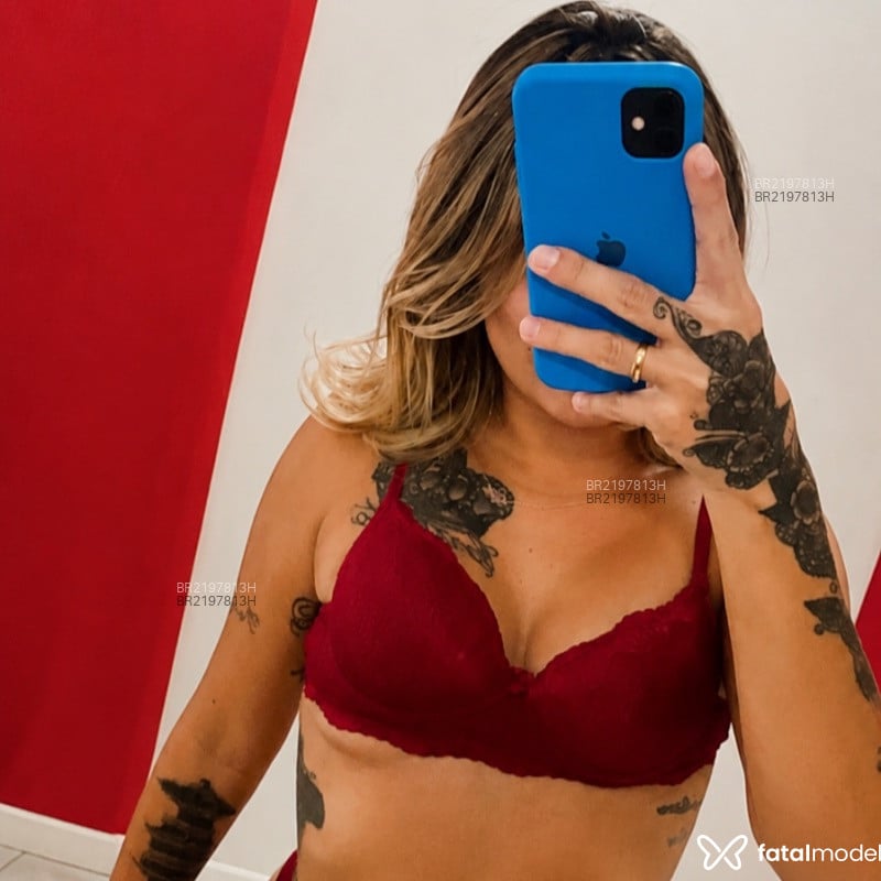 Acompanhante Mirella - Feed