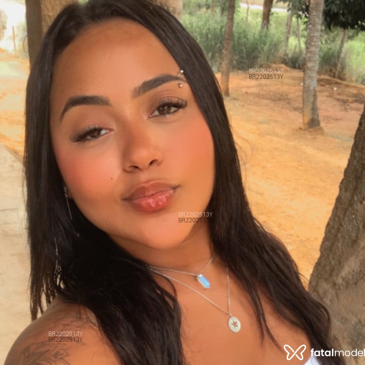 Acompanhante Kiara - Feed