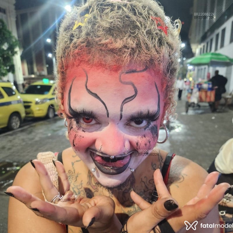 Acompanhante Cajuzinho - Feed