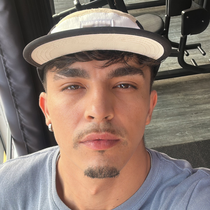 Acompanhante Padilha - Feed