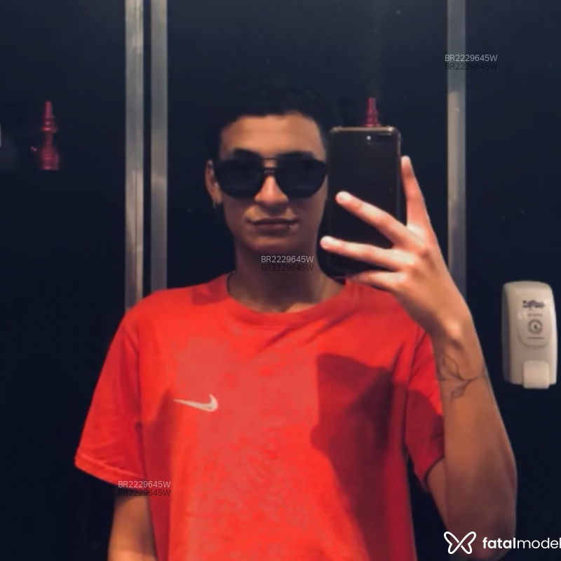 Acompanhante Vitor - Feed