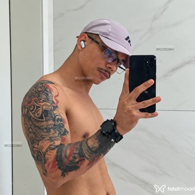 Acompanhante Ellyas - Feed