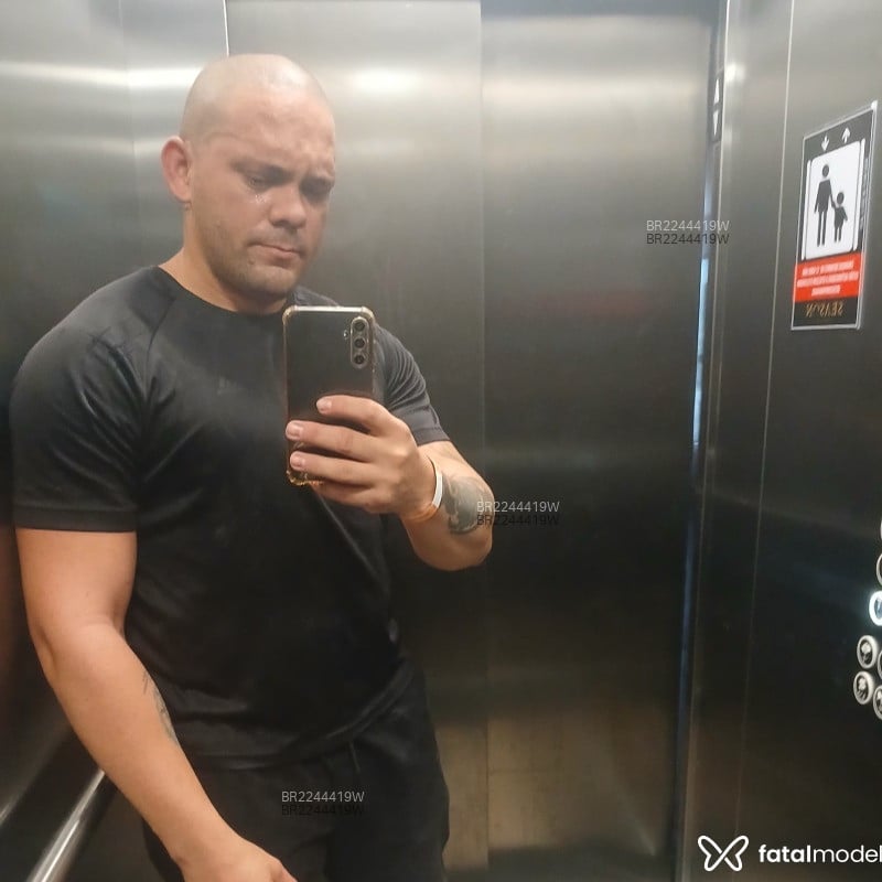Acompanhante Pedro Henrique - Feed