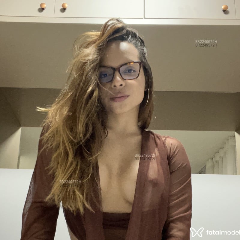 Acompanhante Kiara Lemos - Feed