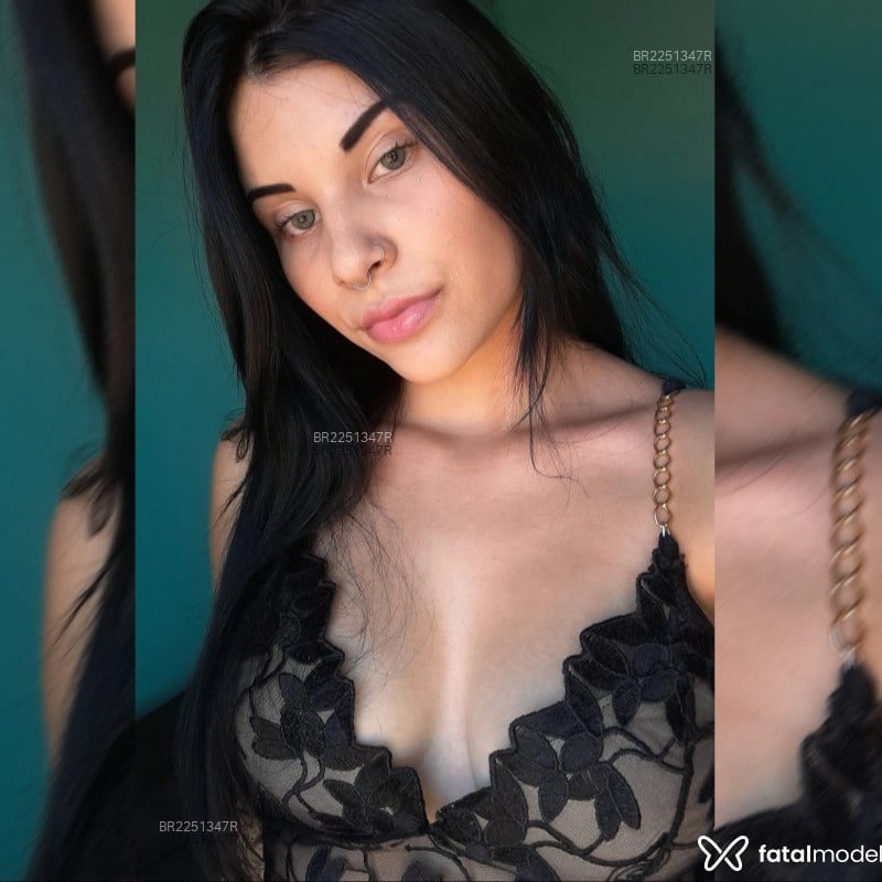 Acompanhante Morena - Feed