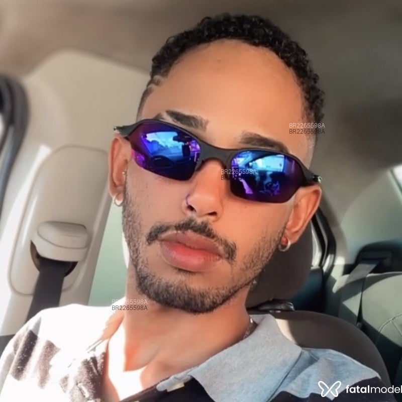 Acompanhante James - Feed