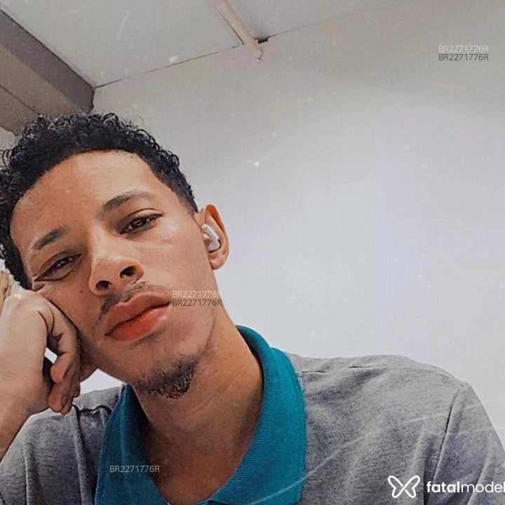 Acompanhante Cacheado - Feed