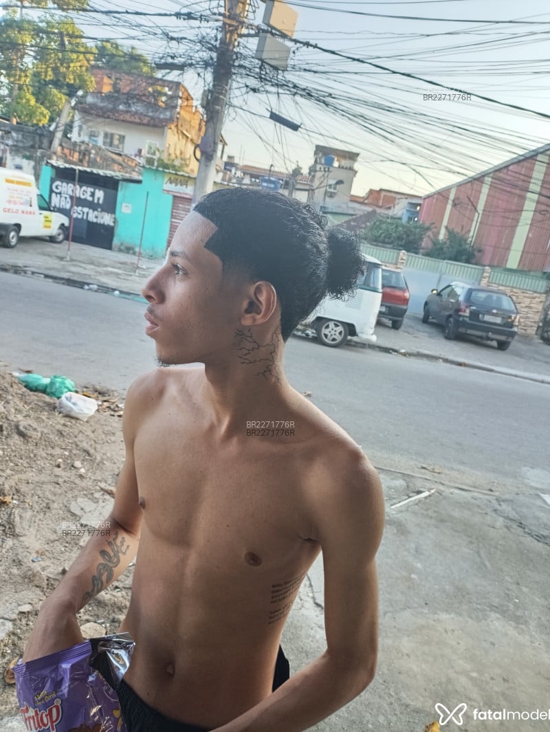 Acompanhante Cacheado - Feed
