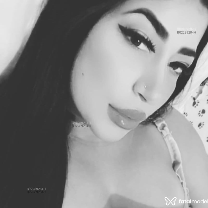 Acompanhante Agatha - Feed