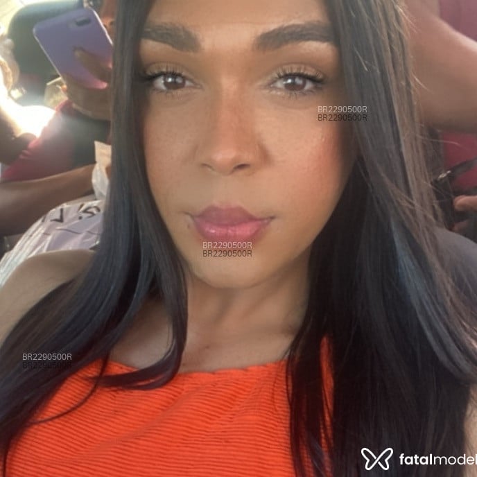 Acompanhante Lanna - Feed