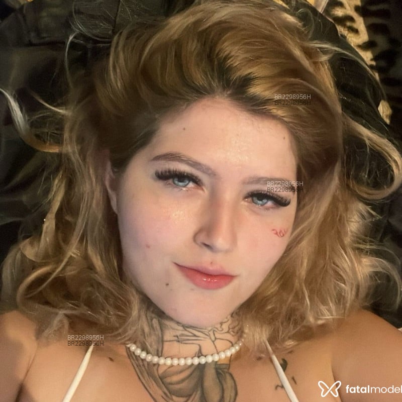 Acompanhante Penélope - Feed