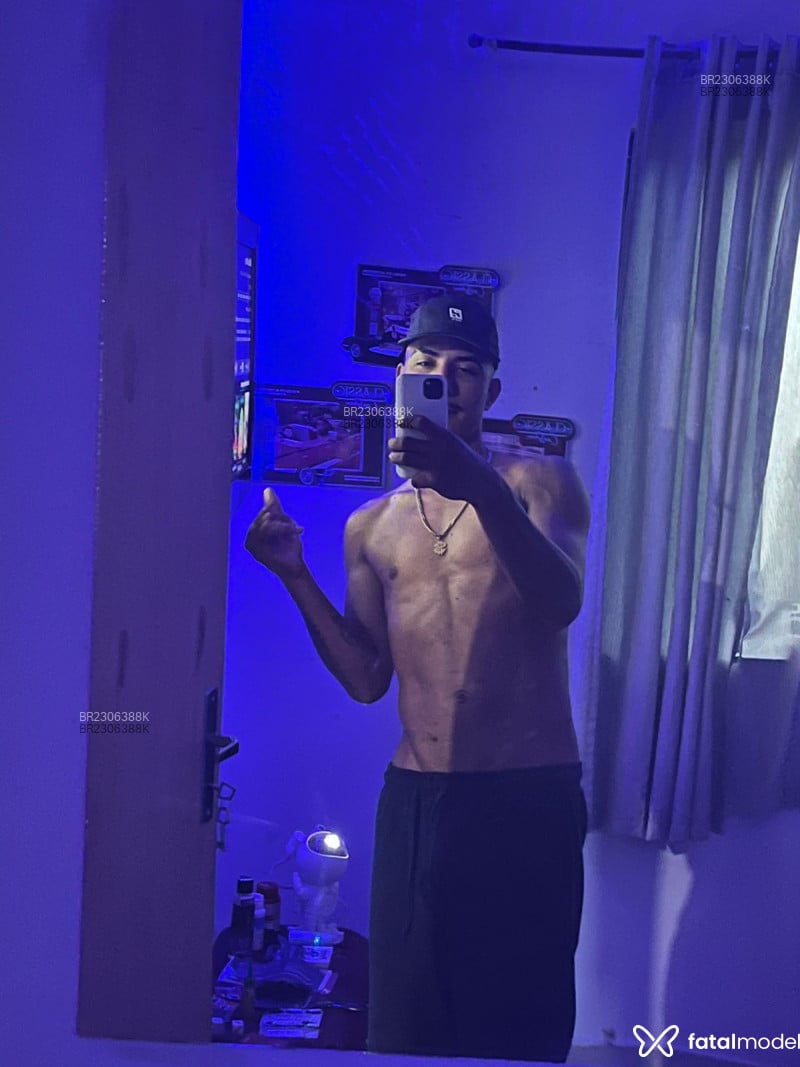 Acompanhante Bigode - Feed