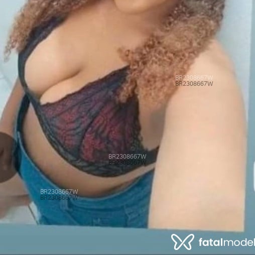 Acompanhante Julia - Feed